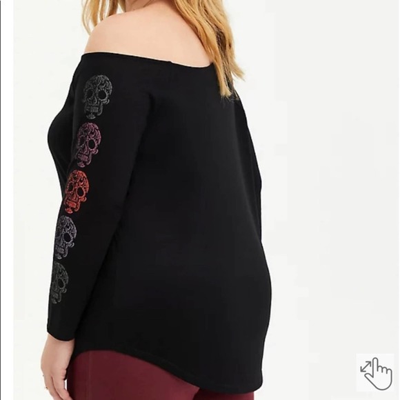 TORRID WOMEN'S OFF SHOULDER TOP-BLACK SKULL TOP SIZE 4X NWT - Picture 4 of 4